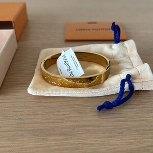 AUTHENTIC Louis Vuitton Nanaogram Cuff